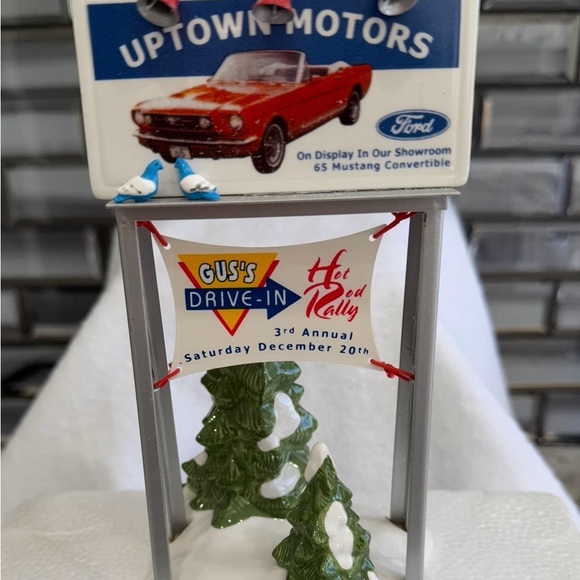 Department 56 Snow village uptown Ford motor town - Picture 3 of 8